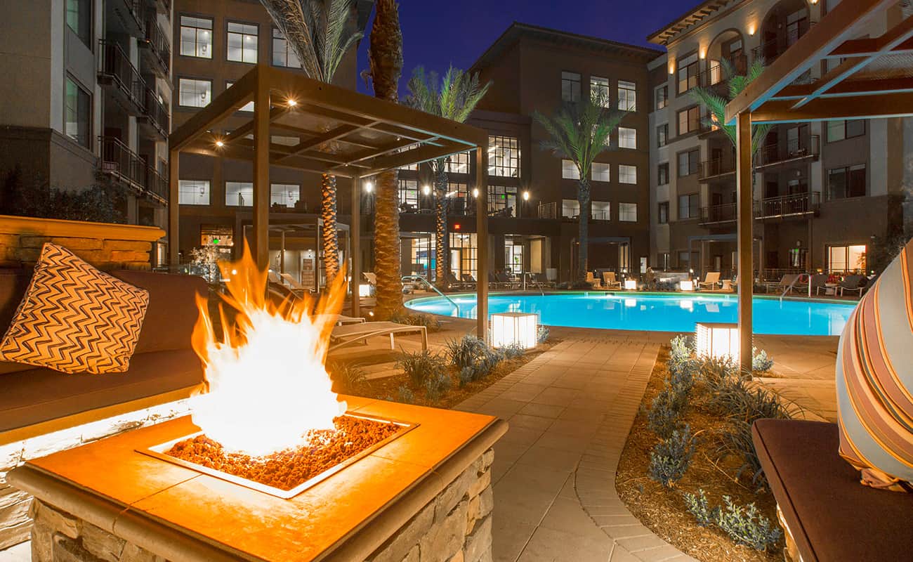 The Colony at The Lakes - Fire Pit Seating
